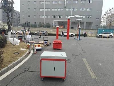 Maitinimo dažnio atsparumo įtampos bandymo įranga: maitinimo saugos „sargas“.